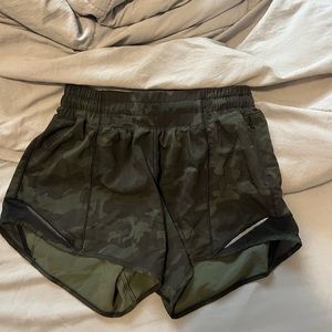 lululemon hotty hot shorts